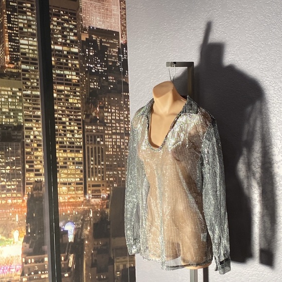 INCERUN - NWT - top: sheer black & silver l/s w collar and button cuffs - L - Picture 3 of 16